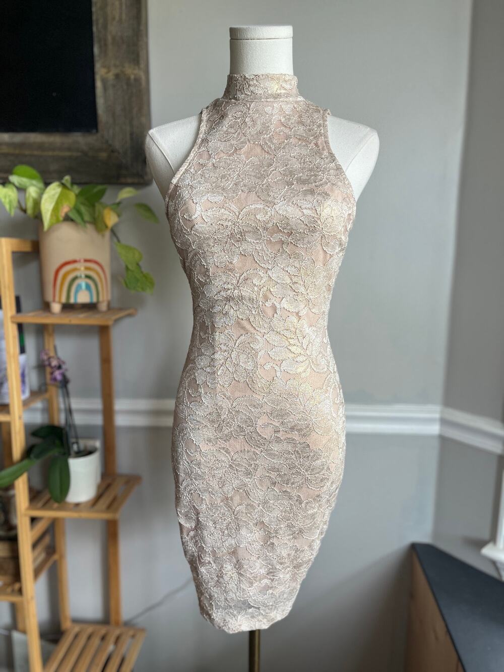Vintage Y2K Cream Gold Lace Dress Sleeveless High Neck Size Small